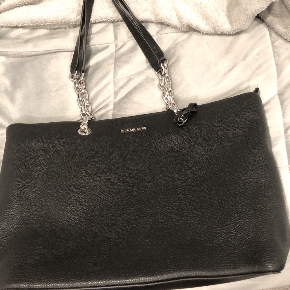 BLACK Authentic Michael KORS tote!